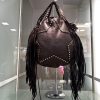 Borsa “Star Fringe” in vera pelle con borchie