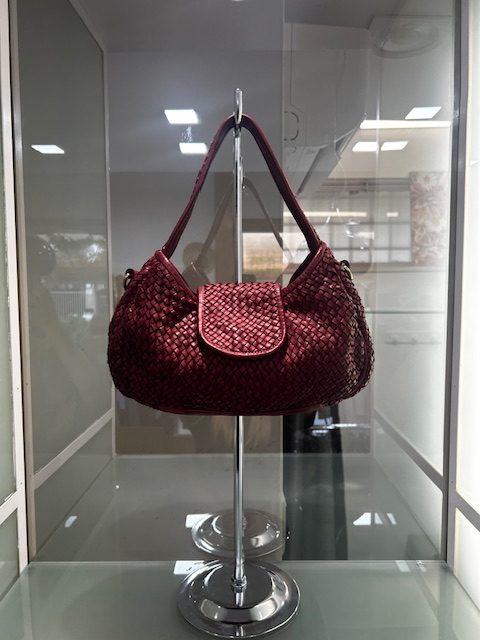 Borsa “Intreccio Rubino” in Vera Pelle