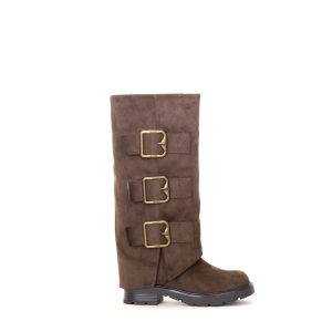 stivale BIKER CON GAMBALE ALTO E GROSSE FIBBIE Materiale: CAMOSCIO SINTETICO Colore: CAFFE’ Punta: STONDATA Tipo di tacco: BASSO, LARGO Dettaglio: GAMBALE RISVOLTATO DECORATO DA GROSSE FIBBIE